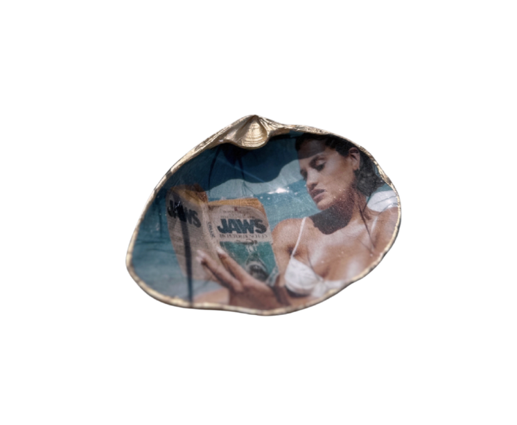 JAWS Themed Jewelry Set